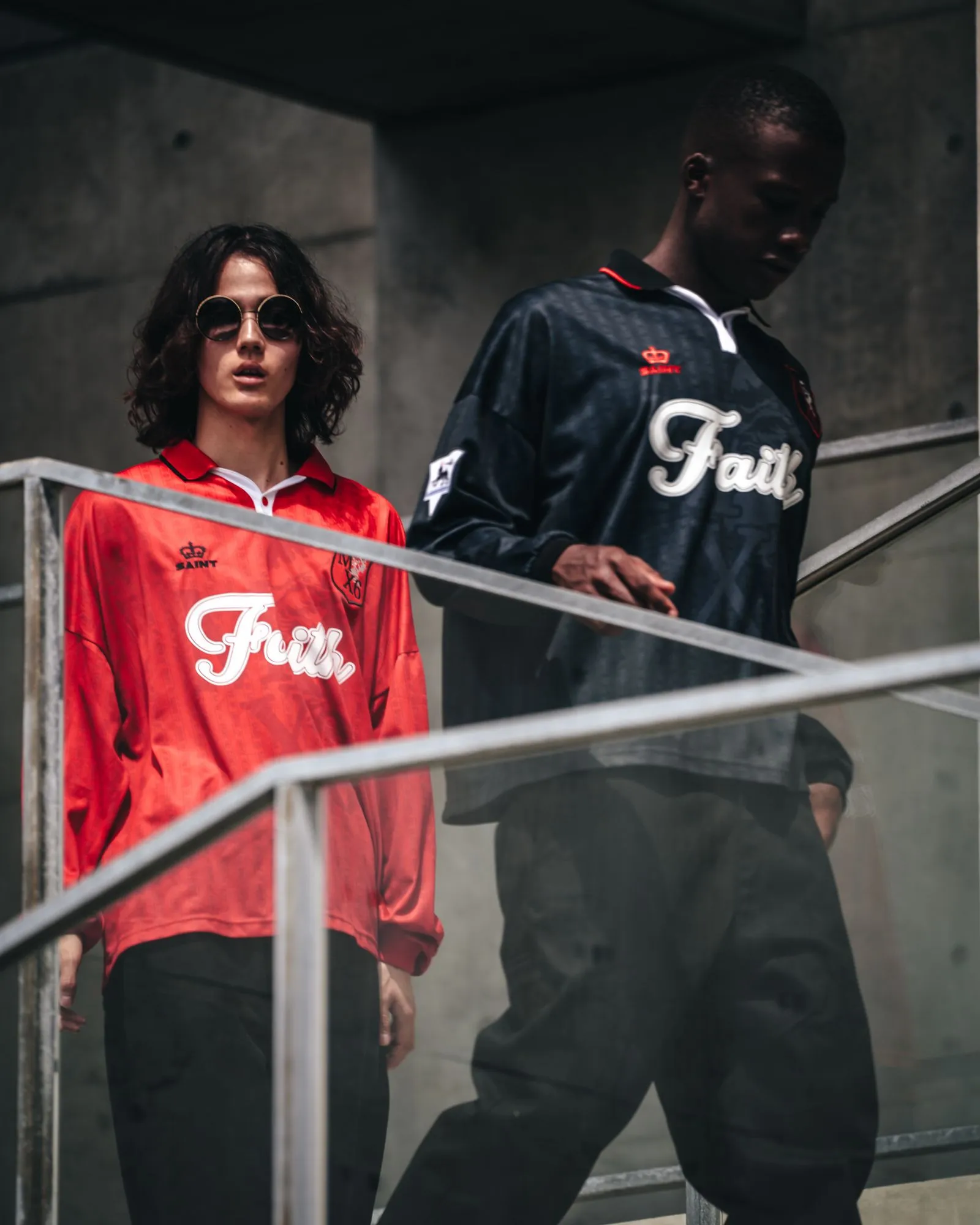 SAINT M×××××× SOCCER SHIRT 'FAITH'/BLK FAITH Football Long Sleeve Black S-XL This design has a lot of craftsmanship Digital fabric printing/front positioning printing laser cutting Offset printing + flocking printing + embossing Imported Behringer machine embroidery Flat machine collar + cuffs Genuine consistent main mark/wash mark/cherub mark